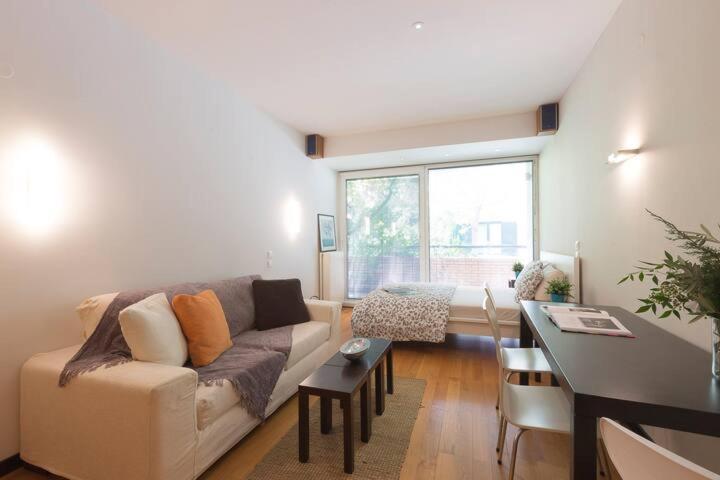 Apartment Ippokrateio Stylish City Loft Free Parking Thessaloniki