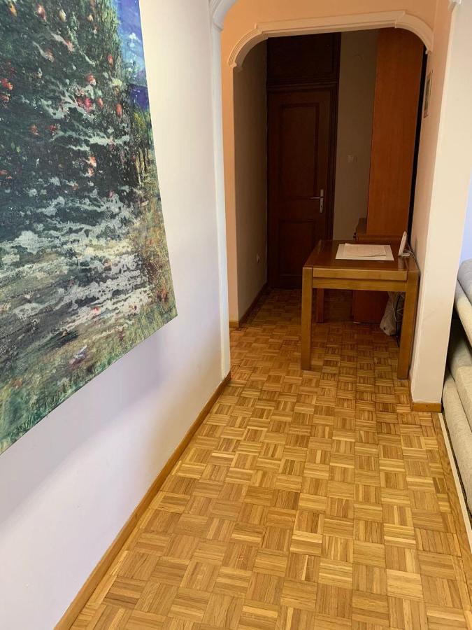 Central Family Apartment *