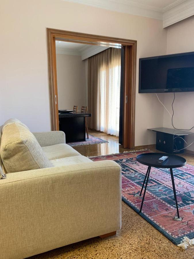 Central Family Apartment *