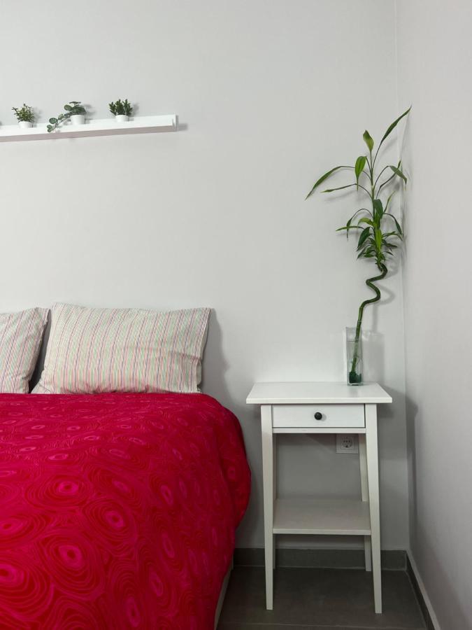 Apartment Agia Sofia Noir