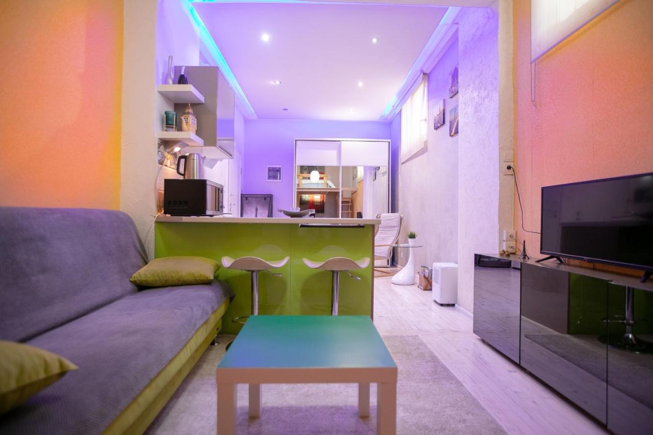 Orange And Blue Studio Downtown 5 Min From White Tower