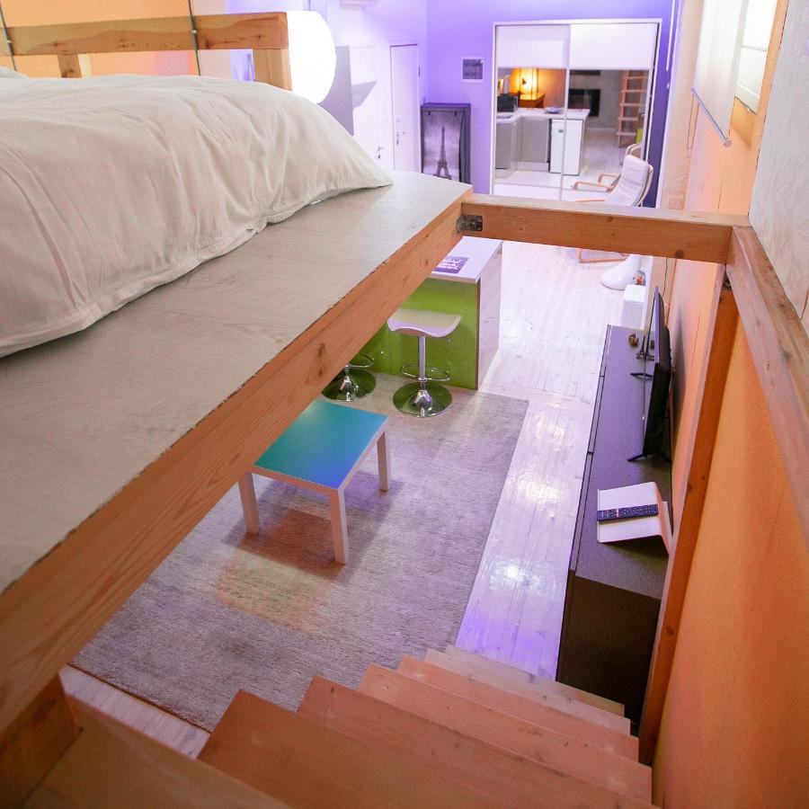 Orange And Blue Studio Downtown 5 Min From White Tower Apartment *