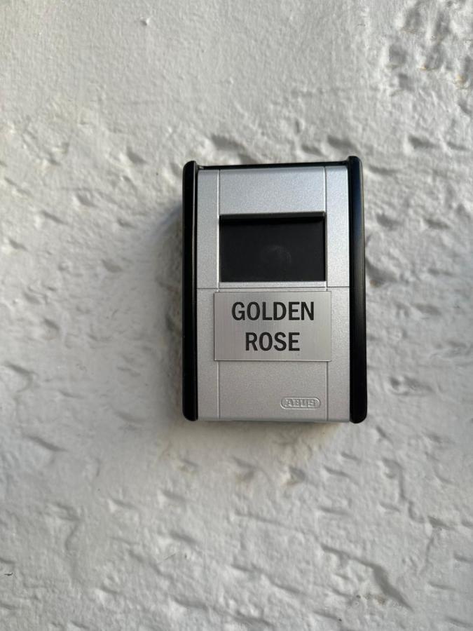 Golden Rose Apartment