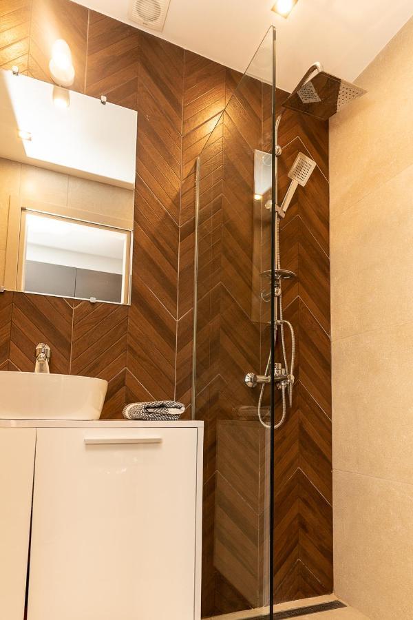 Valaoritou Luxury Studio Daire *