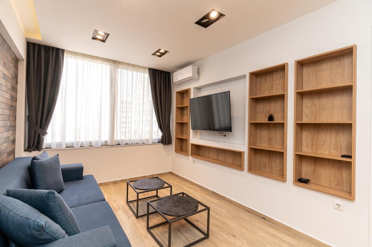 Valaoritou Luxury