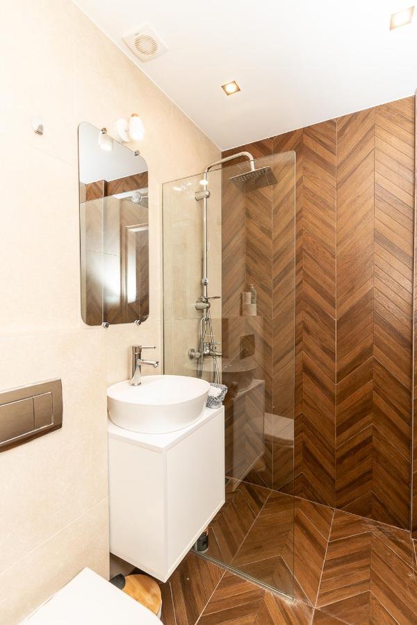 Apartment Valaoritou Luxury *