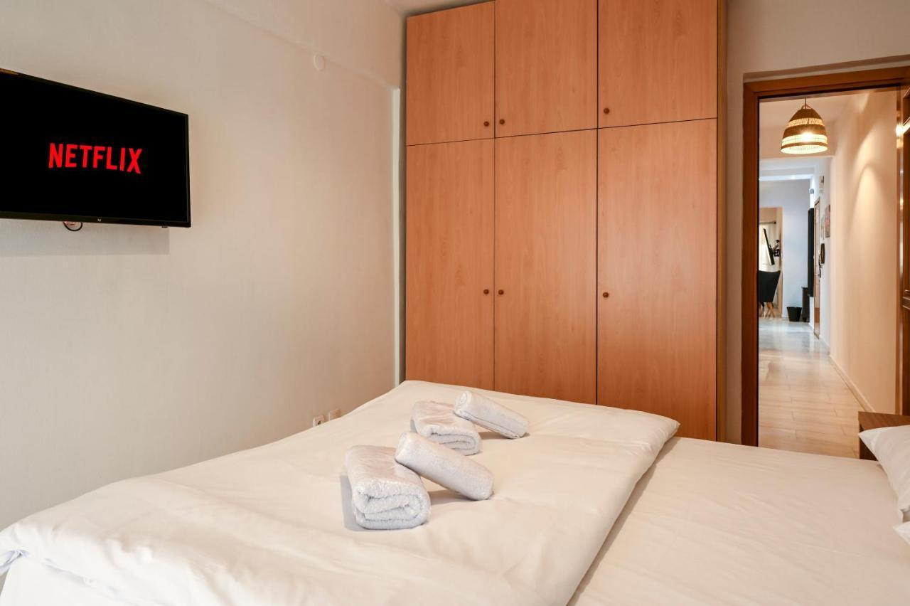Apartment Center Modern