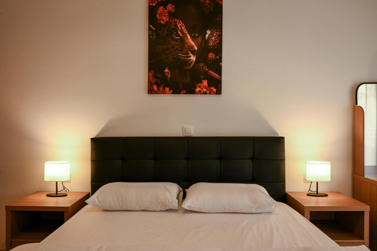 Apartment Center Modern
