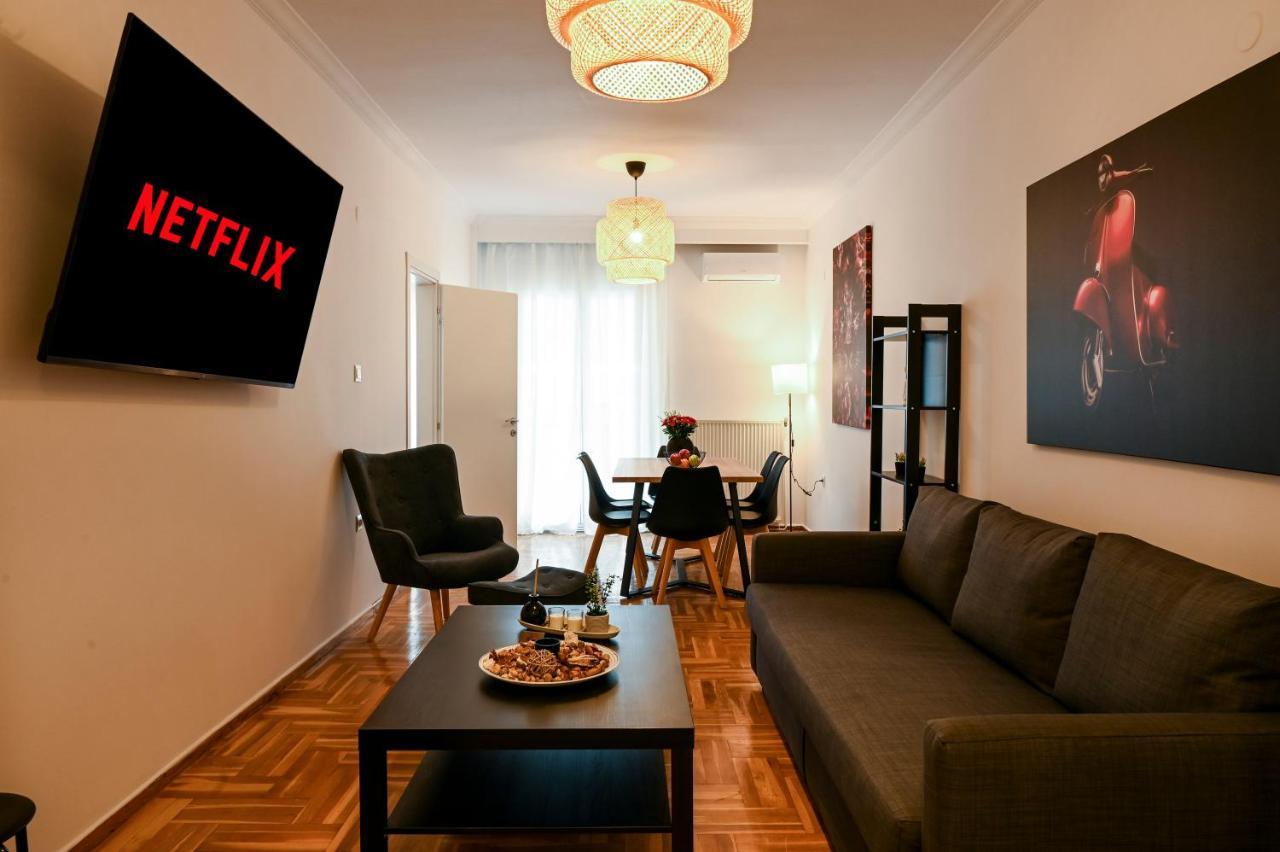 Center Deluxe Thessaloniki