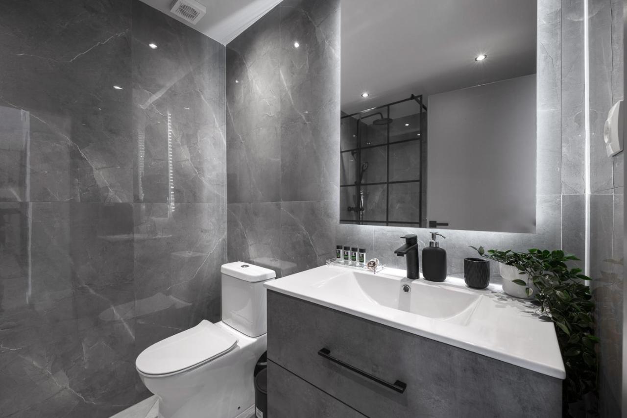 Apartment #luxlikehome Lux Locals 1 *