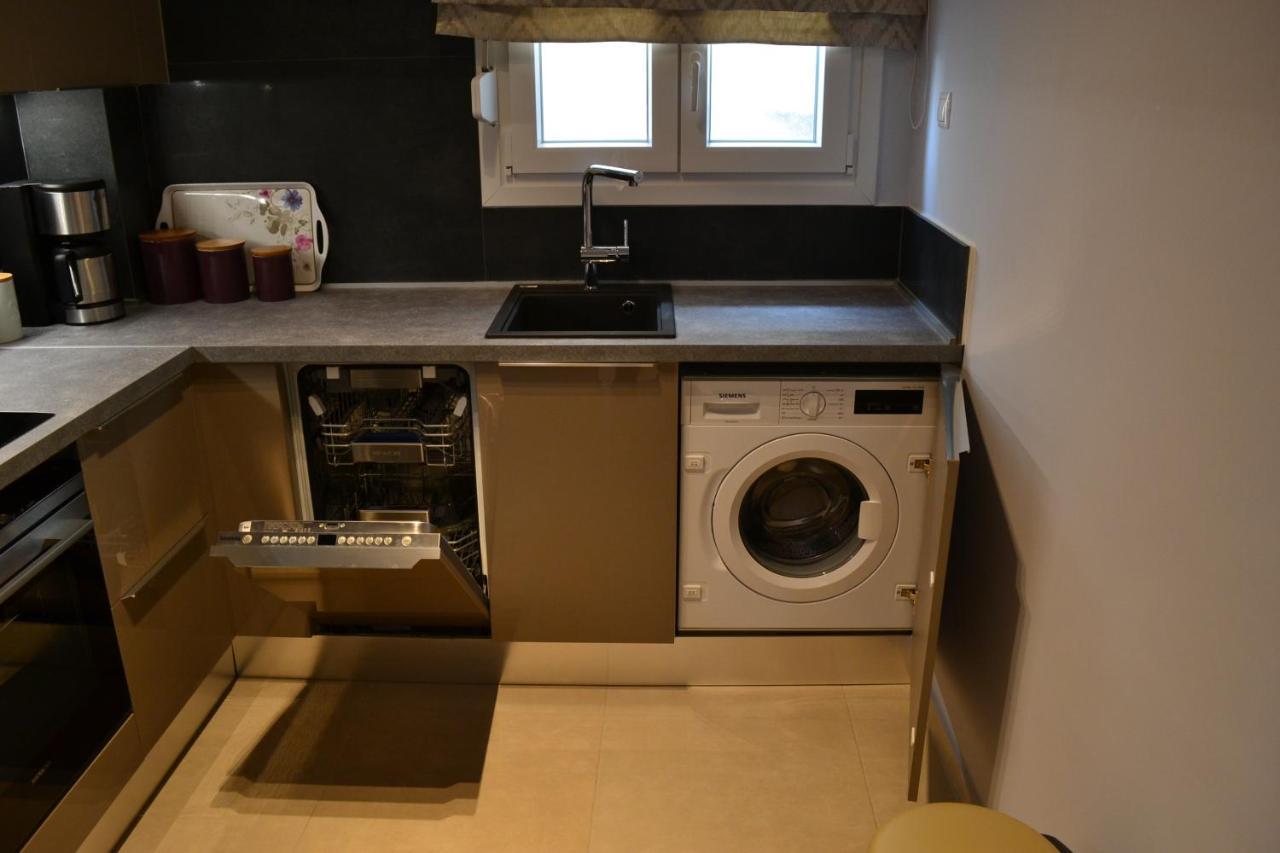 Kalamaria Brand New 2 Bedroom Apartment