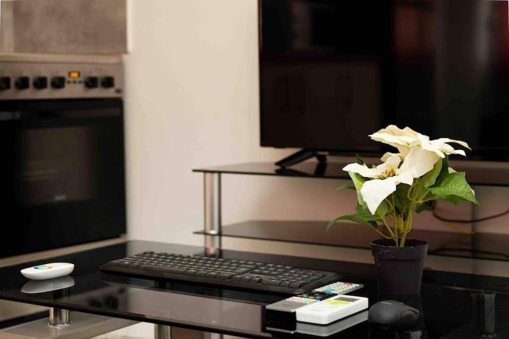 Luxury In Downtown Apartment Thessaloniki