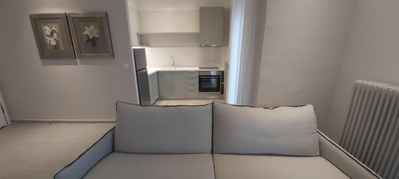 Theta θ2 Luxury Apartment's *