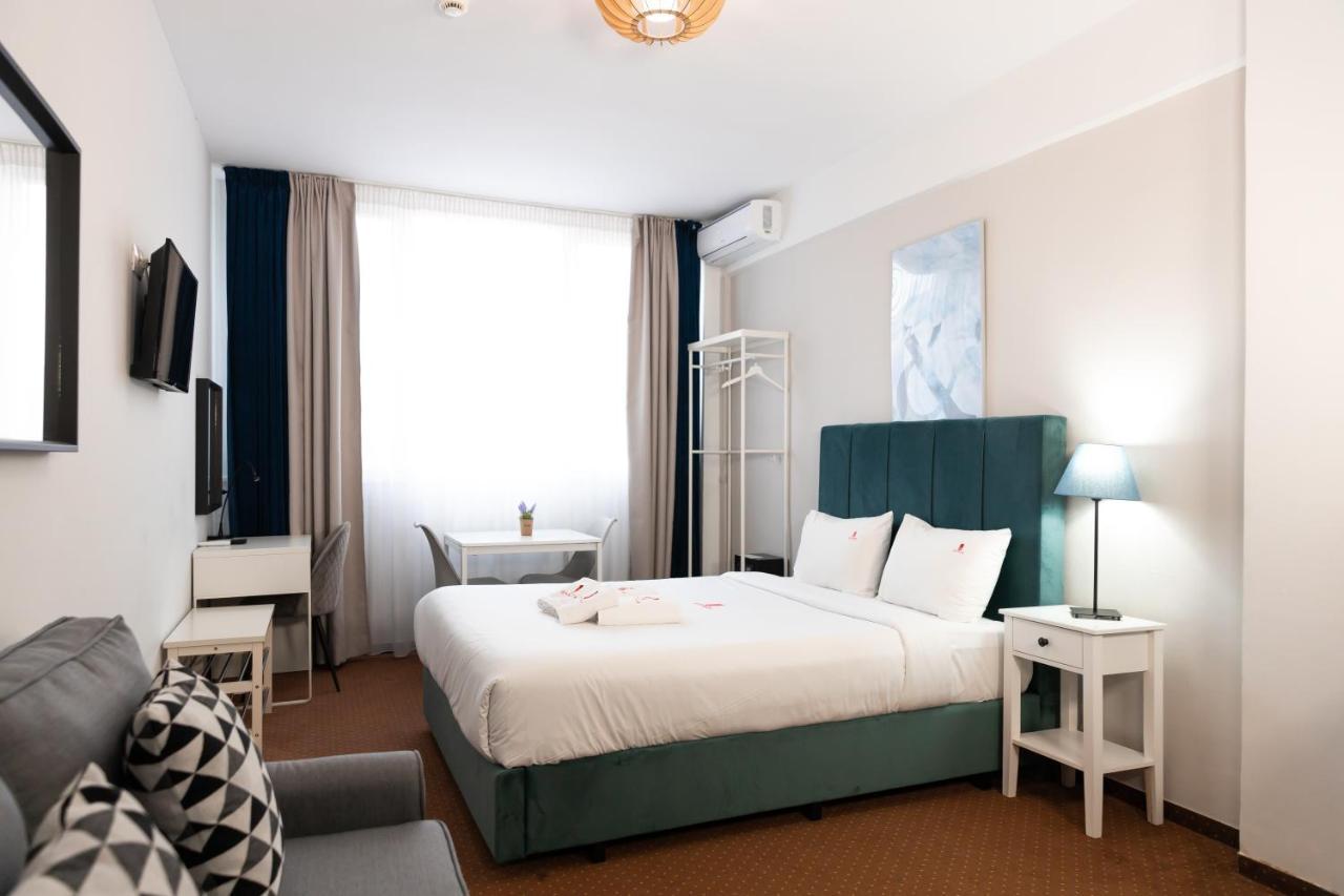 Plaza & Aparthotel