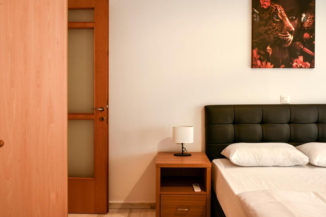 Apartment Center Modern