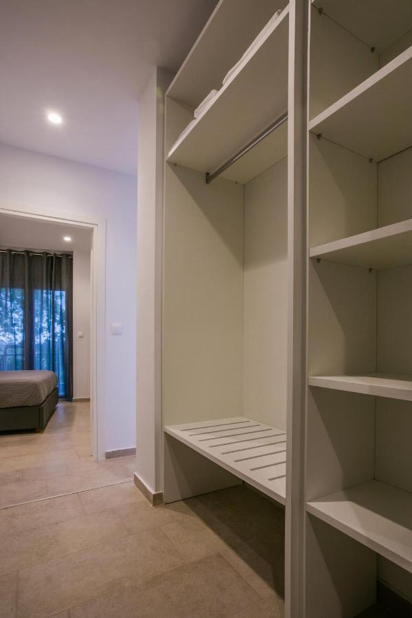 White Daire *