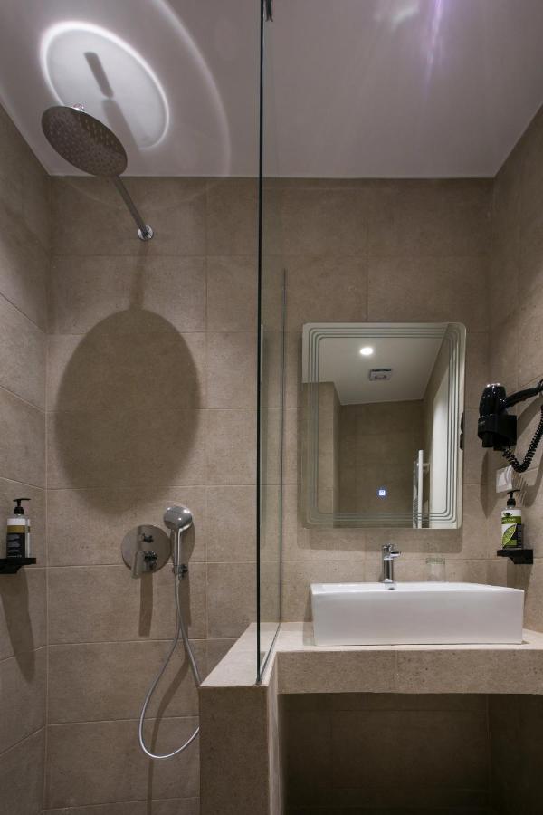 Apartment White