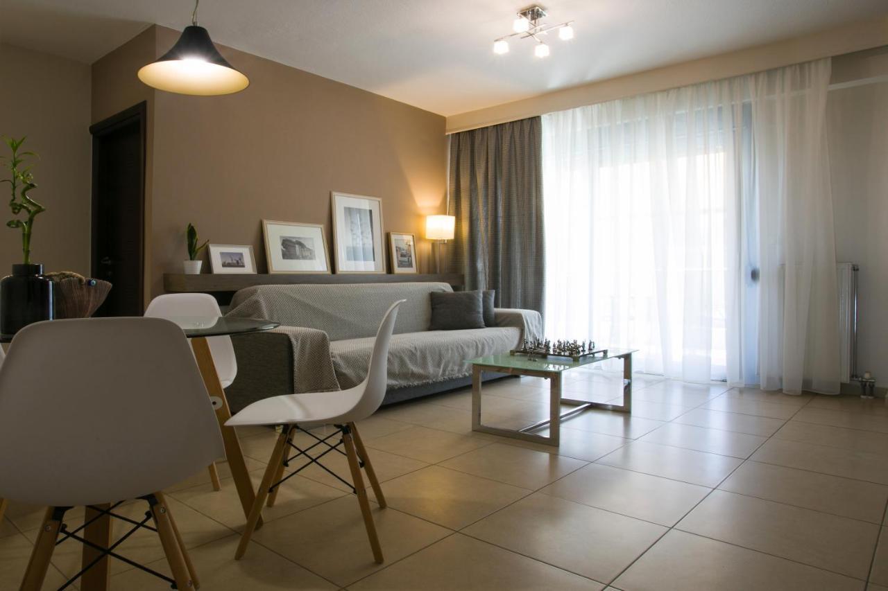 Polis Apartment