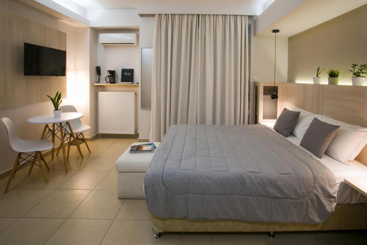 Polis Apartment *