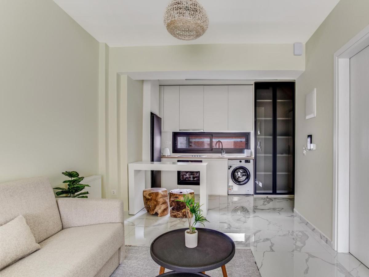 Sanders Old Port Apartment *