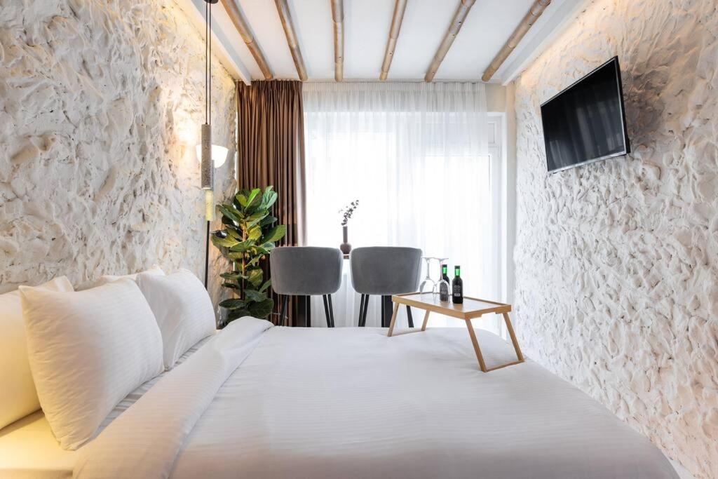 Stylish & Tiny Room-city Center Apartment *