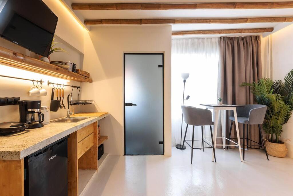 Boho Room-jacuzzi-city Center * Thessaloniki