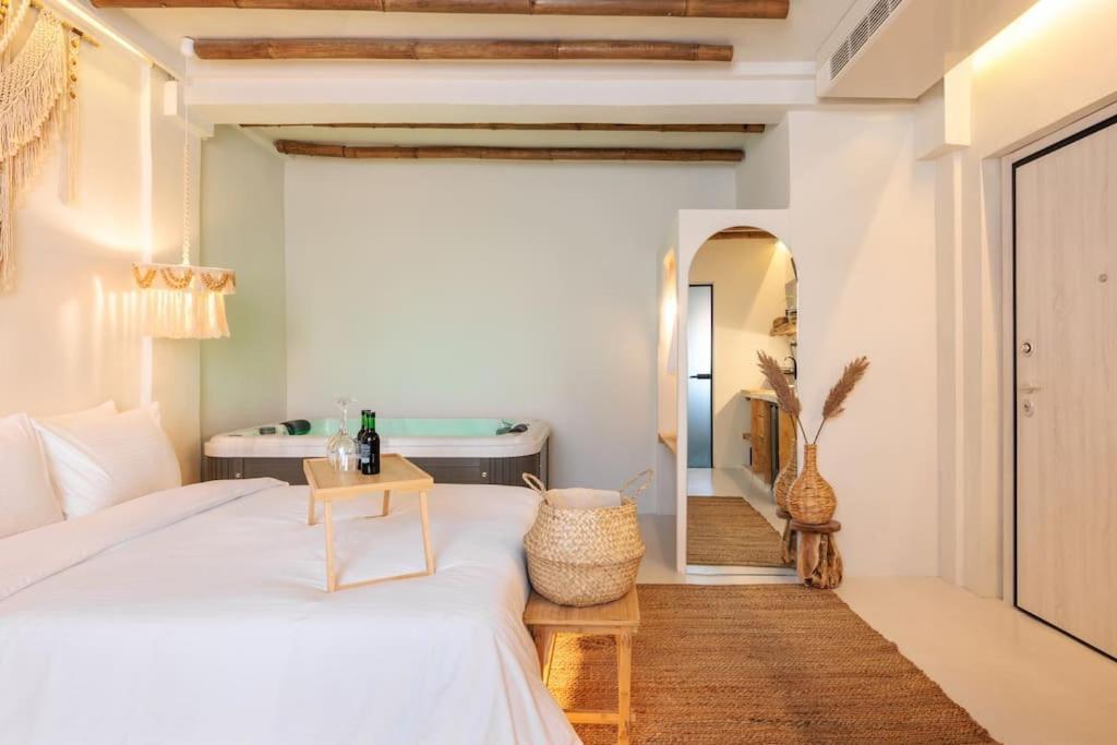 Boho Room-jacuzzi-city Center Apartment *