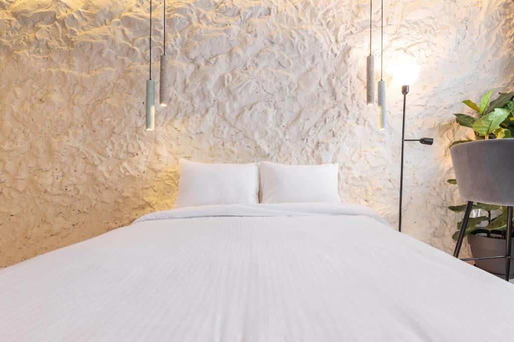 Stylish & Tiny Room-city Center *