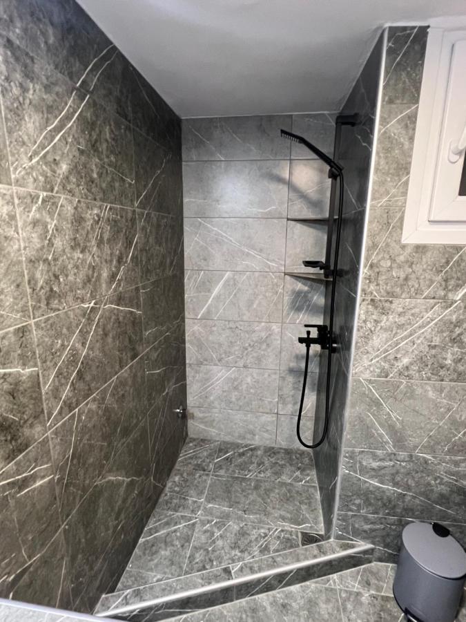 Rotonda Luxurious Apartamento