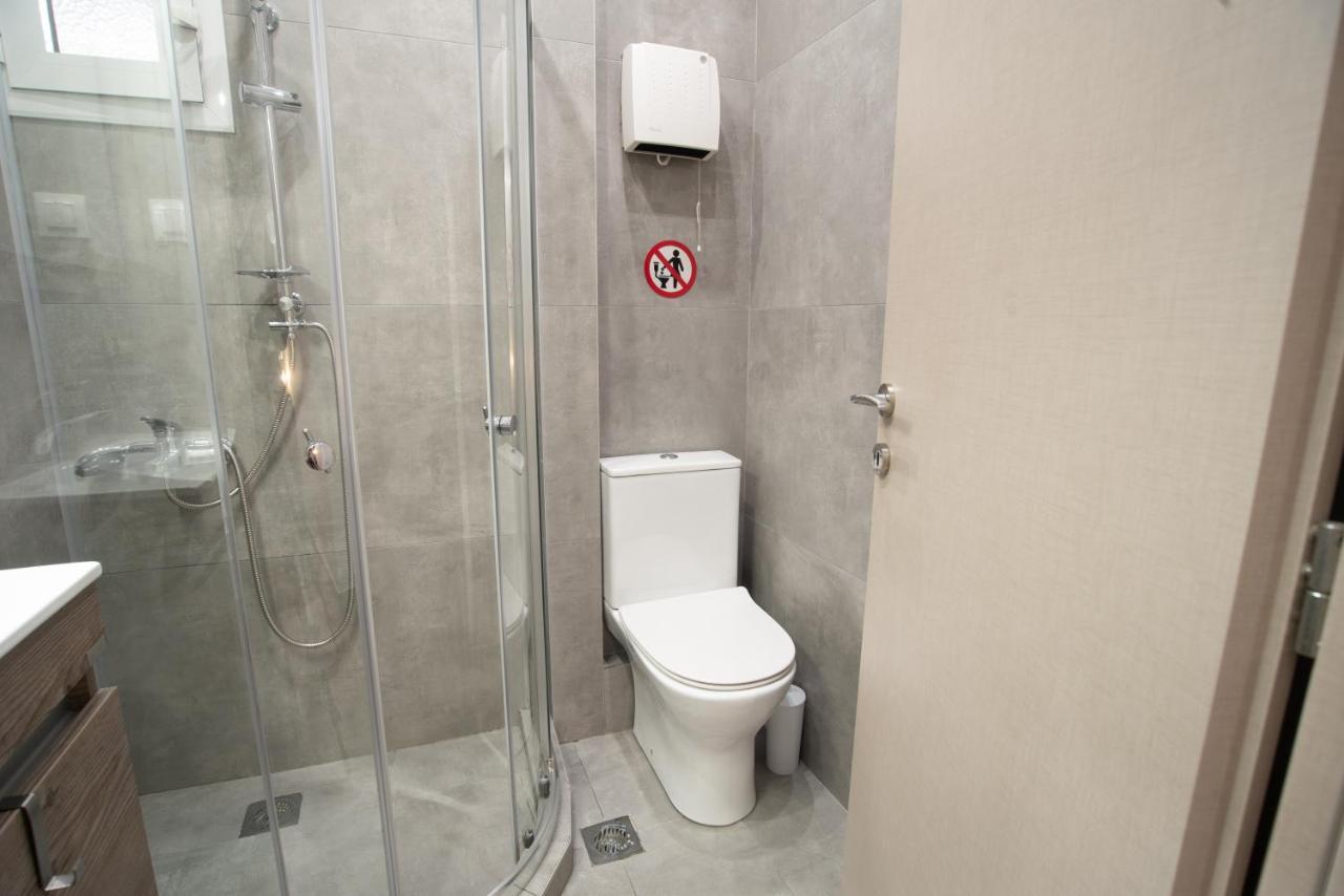 Daire Retro Boutique Apt W Balcony In Historical Area *