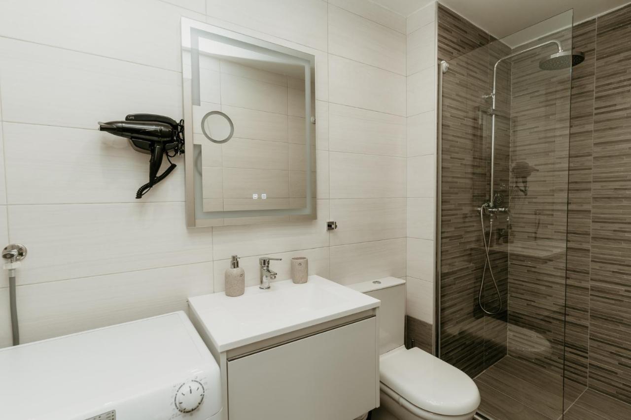 Urban Elegance In Selanik