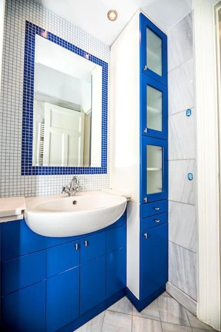 Forum Apartment *