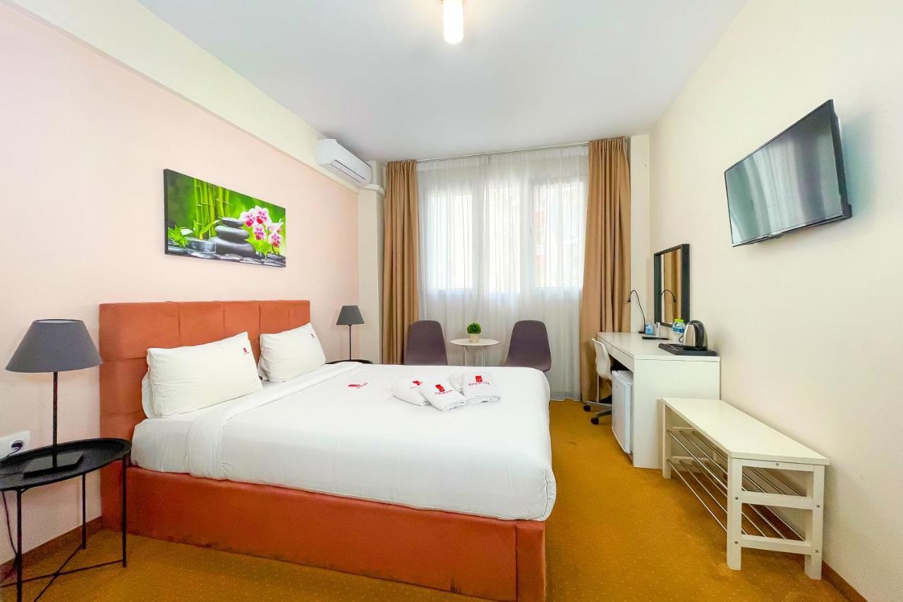 Plaza & Aparthotel