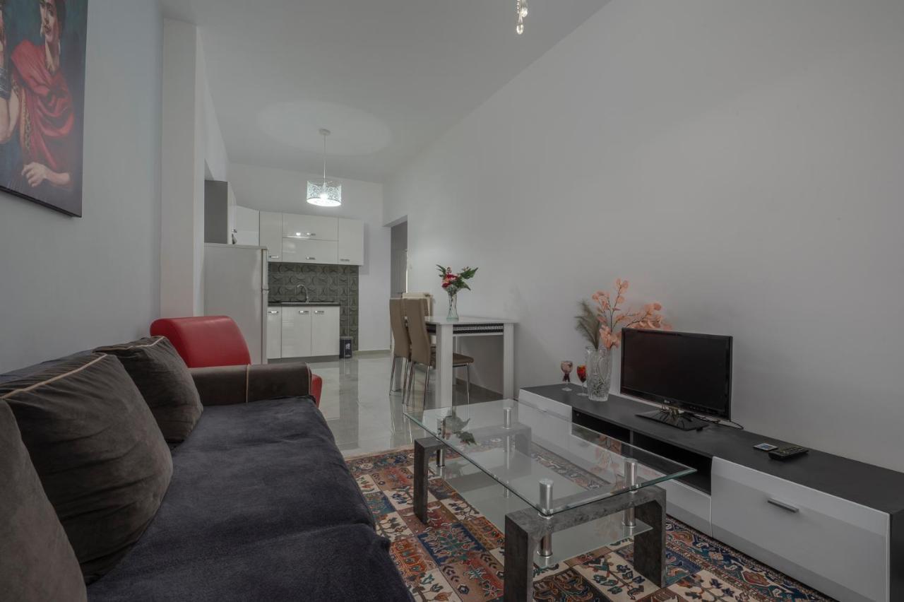 Apartment Kosmos Service Center 3 With Additional Cost Parking