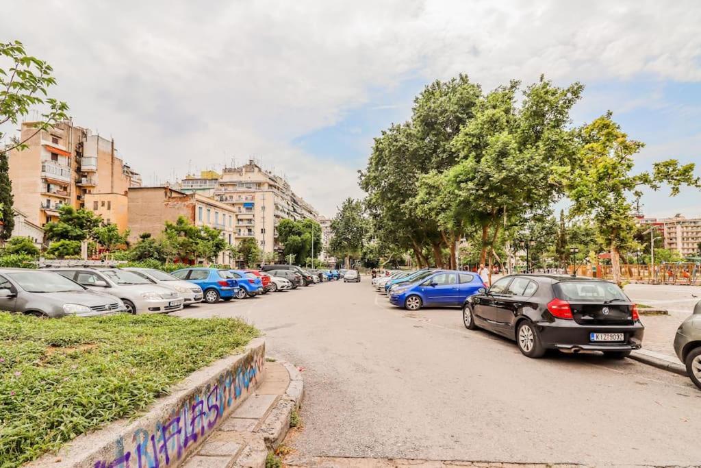 Mini Agora *
