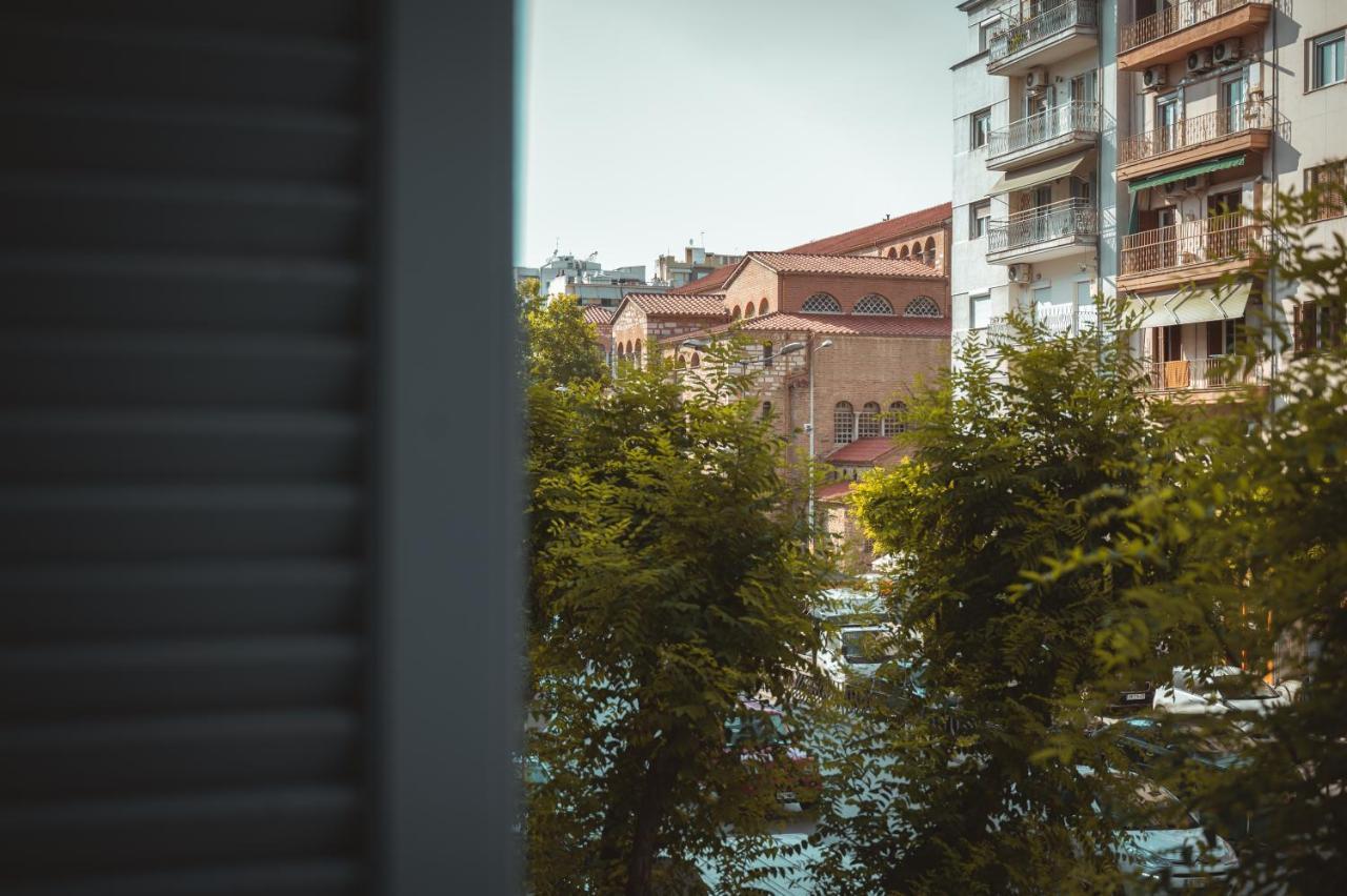 Luxury Apartment *