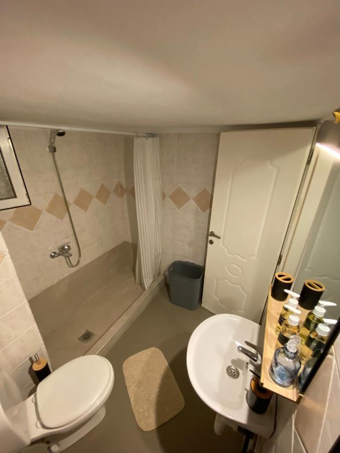 Apartment Sweet Ano Poli