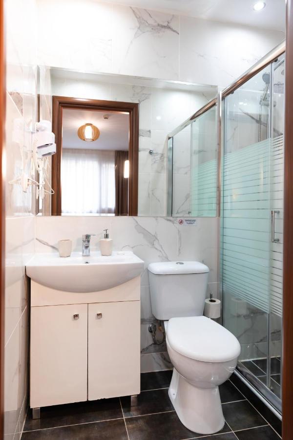 Aparthotel Plaza & 3*