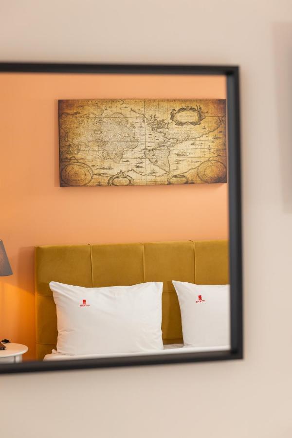 Plaza & Aparthotel 3*