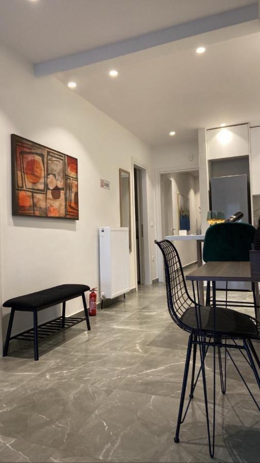 Thesspacious Apartment *