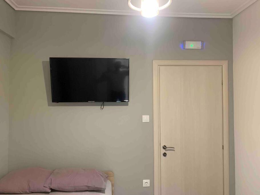 Lux , 3 Full Extra , Center Thessaloníki