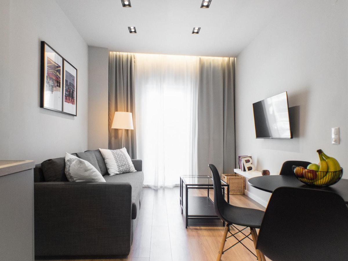 Stylish And Renovated Retreat In Thessaloniki: Cozy At Ioulianou 33 Thessaloniki