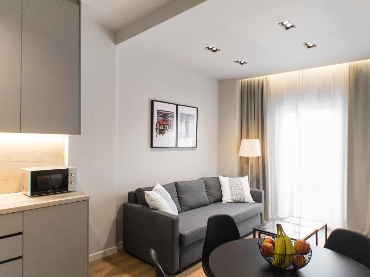 Stylish And Renovated Retreat In Thessaloniki: Cozy At Ioulianou 33 * Thessaloniki