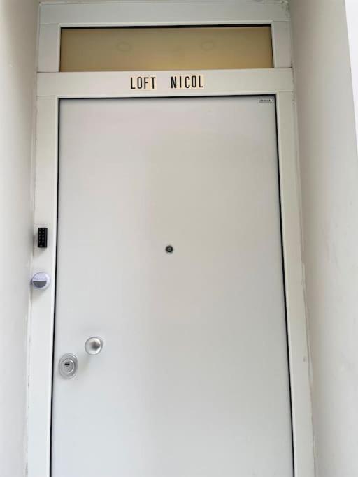 Stylish Loft Nicol In The Center -1fl Daire *