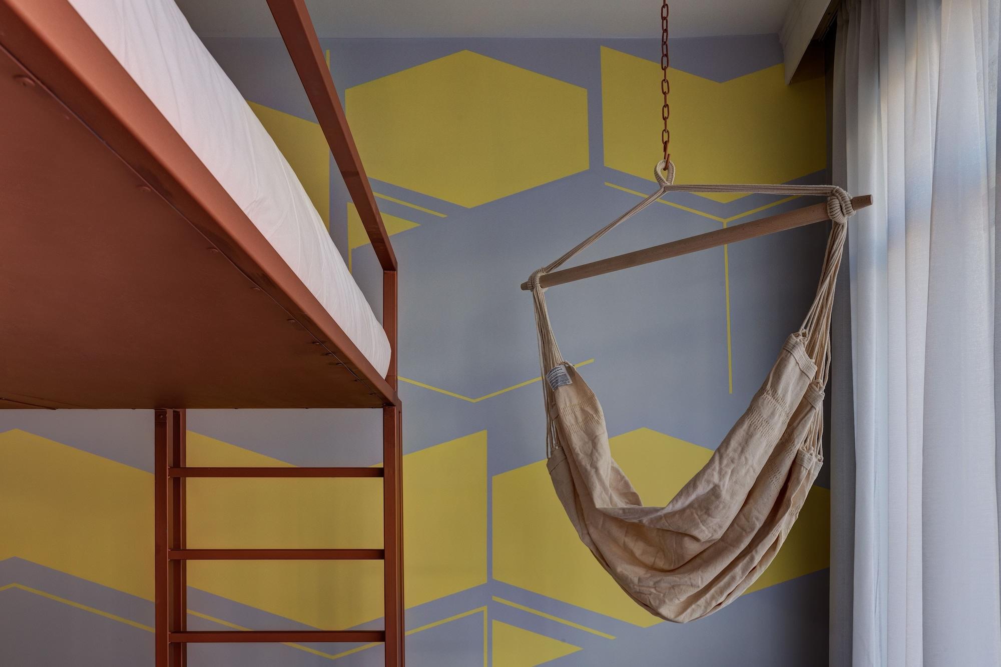 Colors Urban Hotel 4*