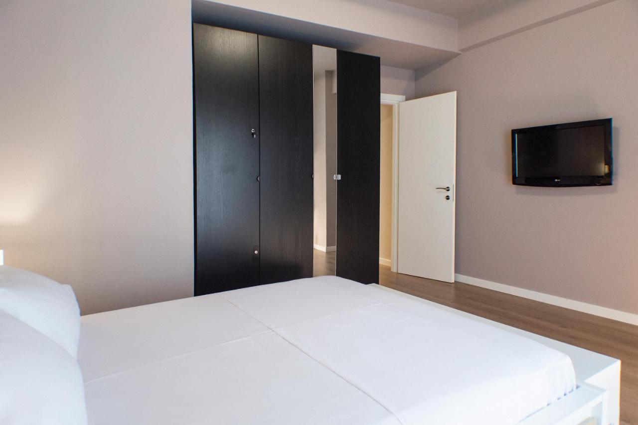 Stylish And Renovated Retreat In Thessaloniki: Cozy At Ioulianou 33 Thessaloniki