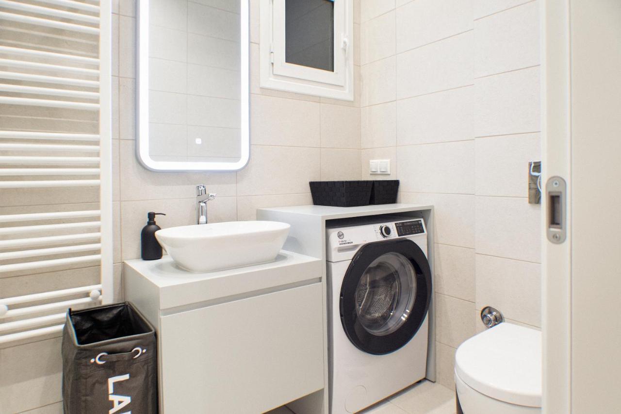 Appartement Stylish And Renovated Retreat In Thessaloniki: Cozy At Ioulianou 33 *