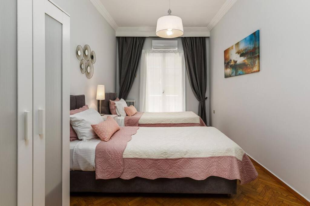 Location 3 Bedroom With View * Thessaloniki