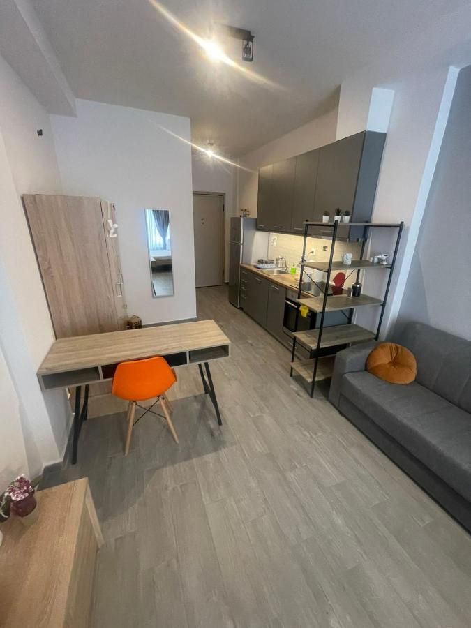 Apartment Happy Moments