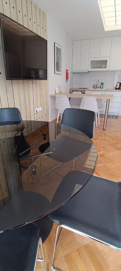 Apartment Artemis Plaza *